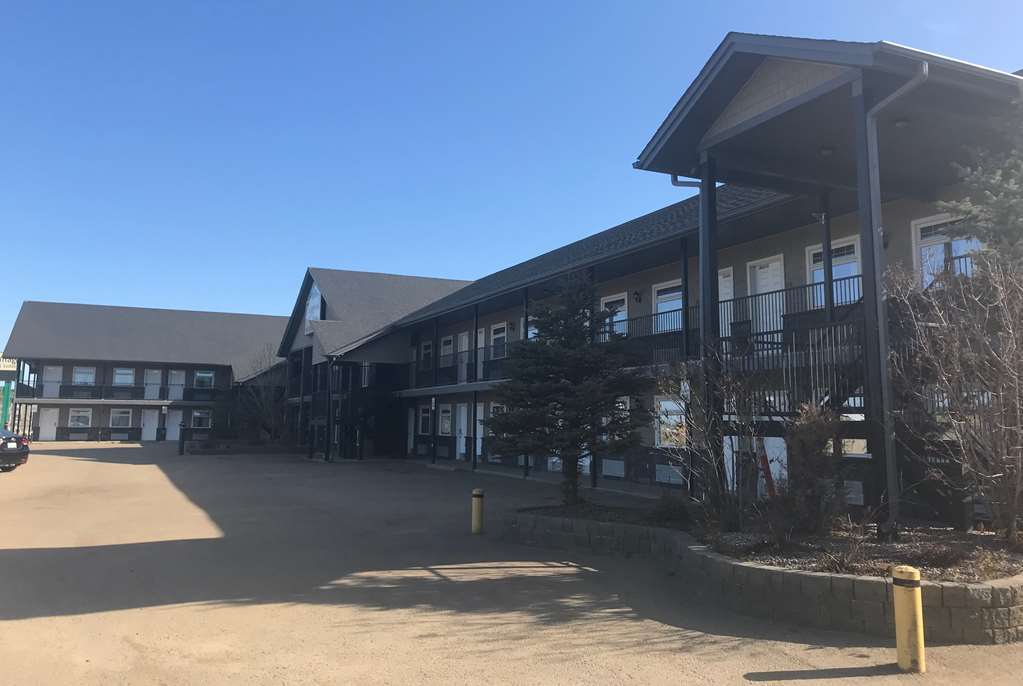 Super 8 By Wyndham Fort Mcmurray Buitenkant foto